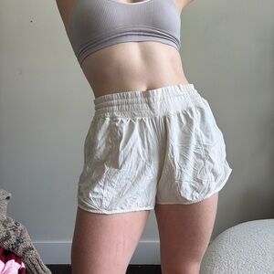 Lululemon Athletica White Athletic running Shorts Lightweight Elastic Waist